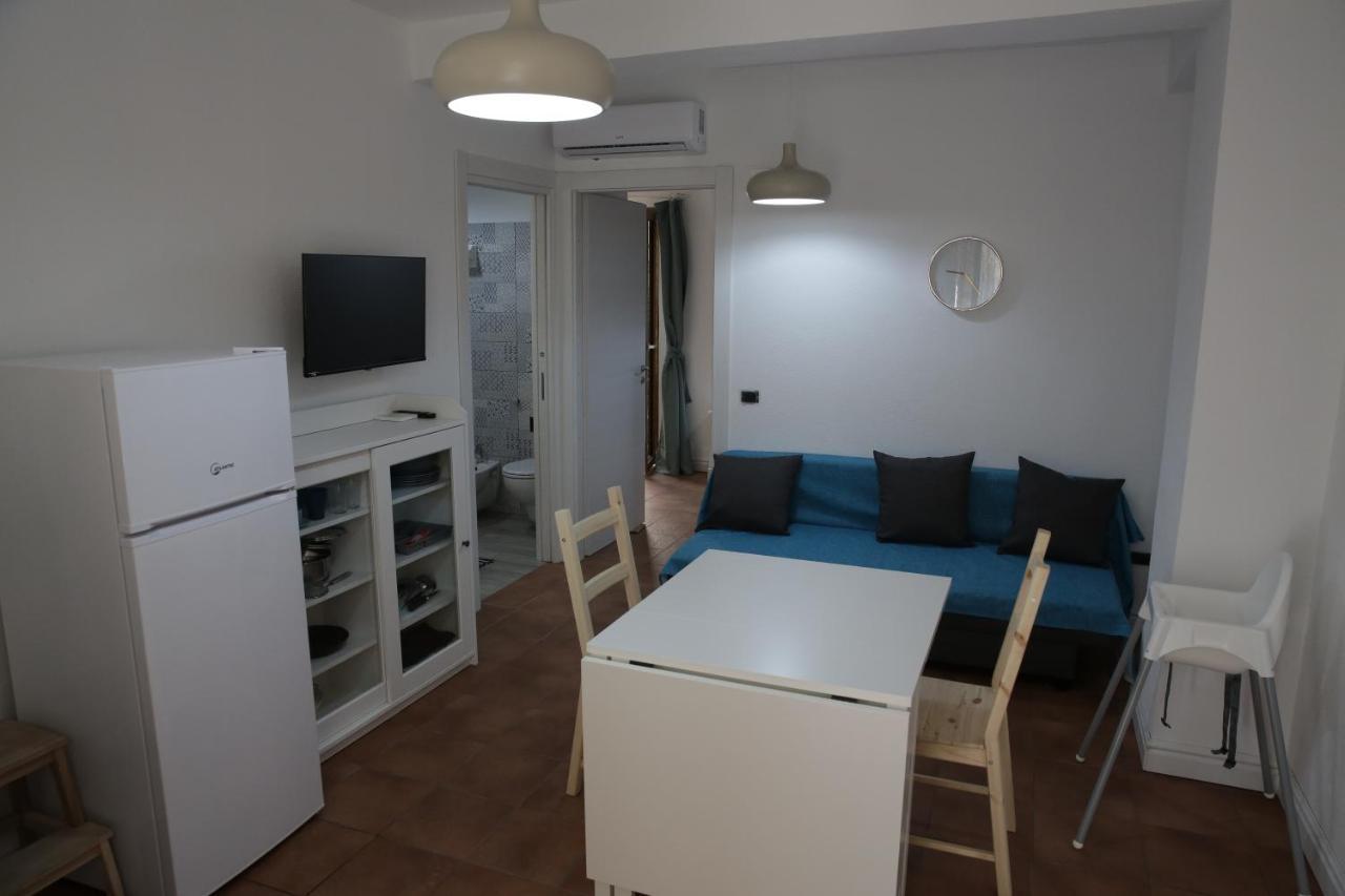 La Raja Apartment Шила Екстериор снимка