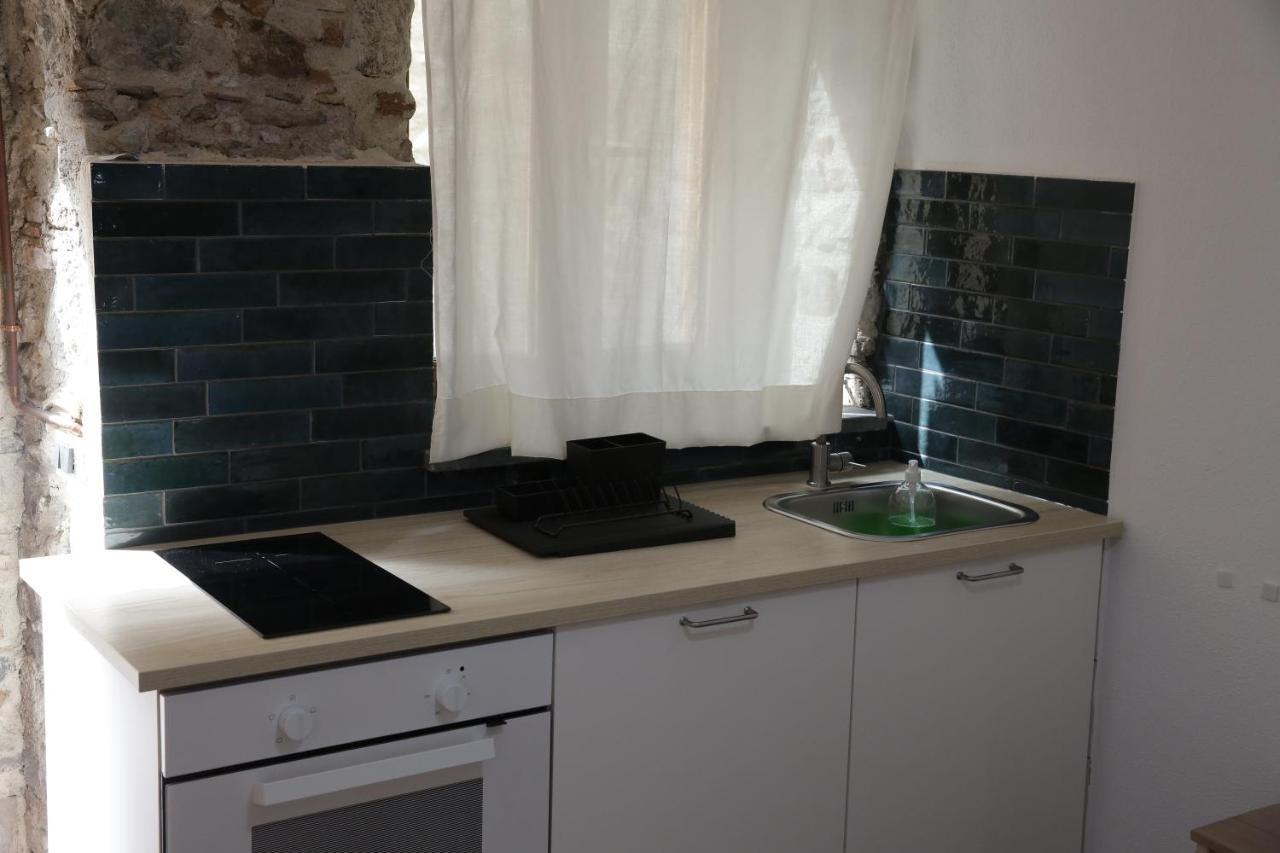 La Raja Apartment Шила Екстериор снимка