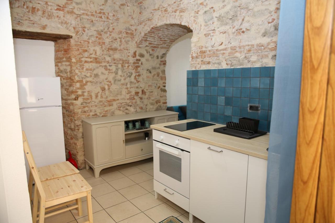 La Raja Apartment Шила Екстериор снимка