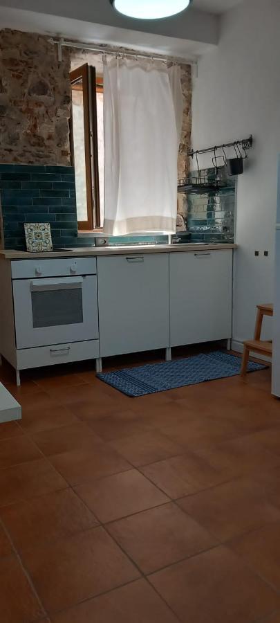 La Raja Apartment Шила Екстериор снимка