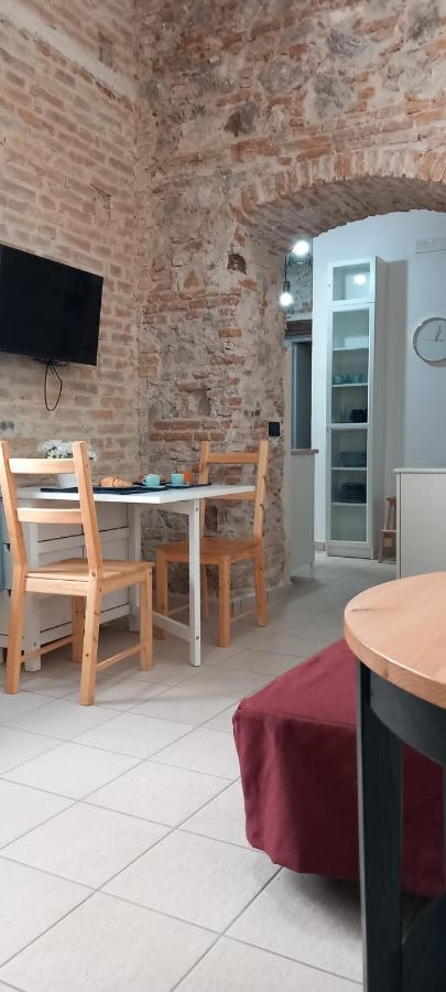La Raja Apartment Шила Екстериор снимка