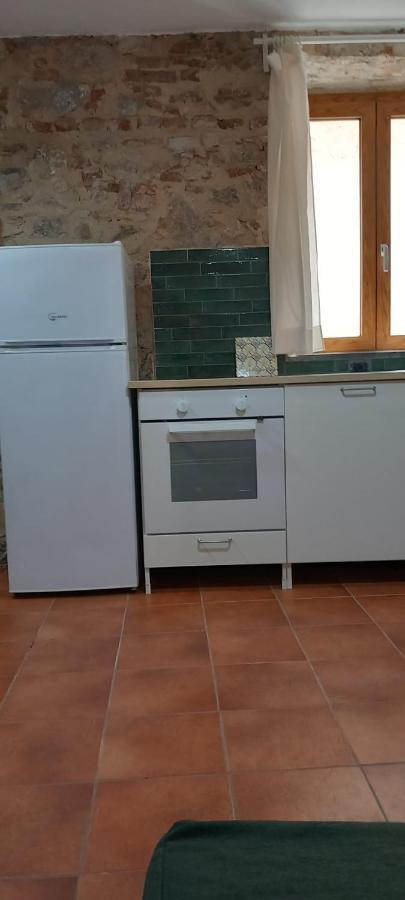 La Raja Apartment Шила Екстериор снимка