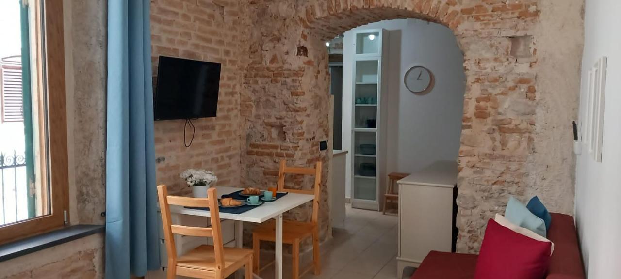 La Raja Apartment Шила Екстериор снимка