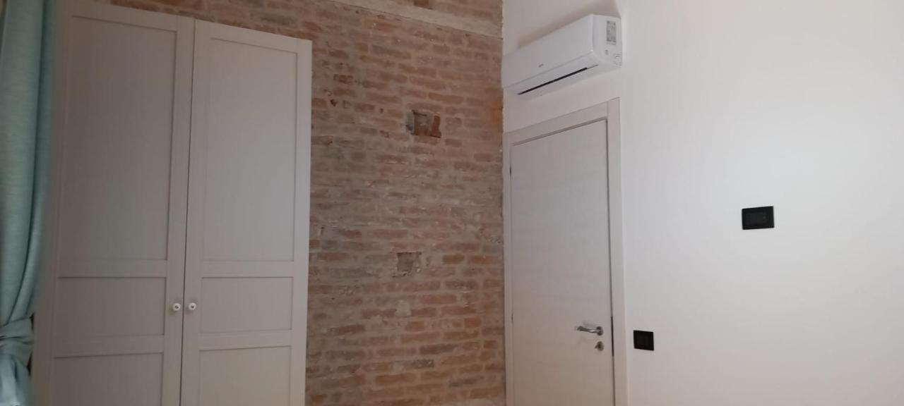 La Raja Apartment Шила Екстериор снимка