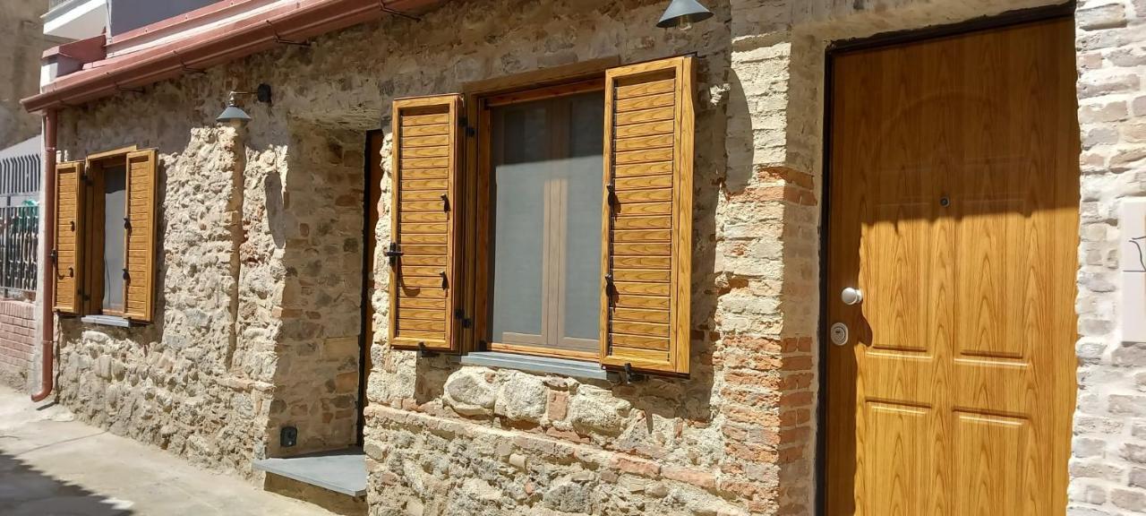 La Raja Apartment Шила Екстериор снимка
